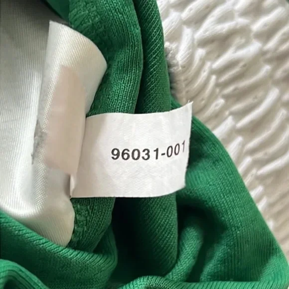 Nike NBA Authentic Boston Celtics Green and White basketball Sports Shorts 30 - Picture 7 of 9